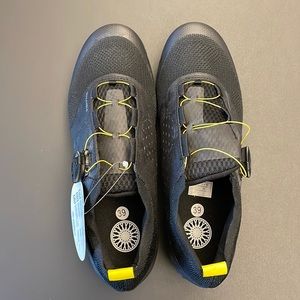 Legend 2.0 Cycling Shoes. Soulcycle & Peal Izumi. Size 39 EUR, 6.5 or 7.5